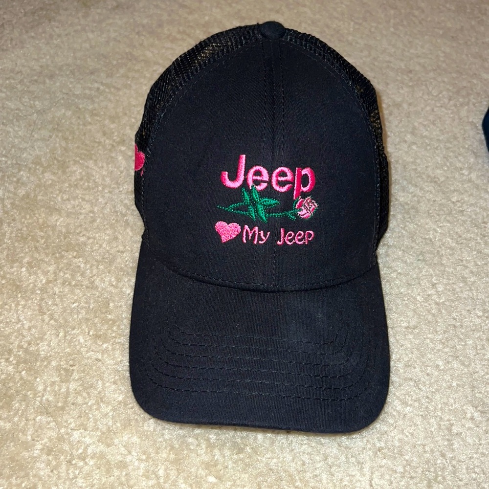 Love me jeep baseball cap. Black hat with pink embroidery and net back